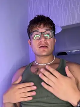 Chat XXX ao vivo de Hassbyd