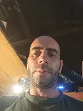 XXX chat uživo modela LimpingLash803