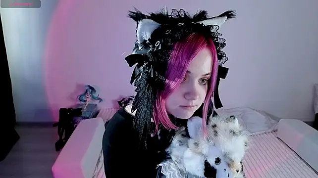 Hikkacat XXX чат на живо