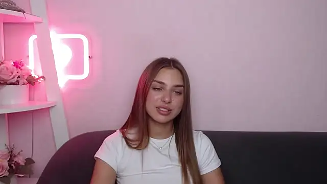 MilanaAngelAs' Live XXX Chat