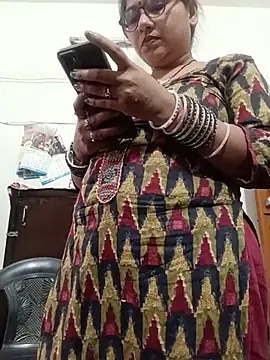 Heyy_Anshi - Show Pussy With Fingringss