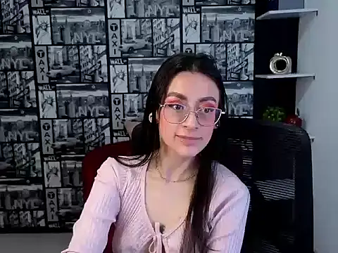 XXX chat uživo modela desiring_angel_