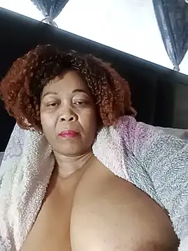 Fat-Flatty-AssMommy - Open Legs