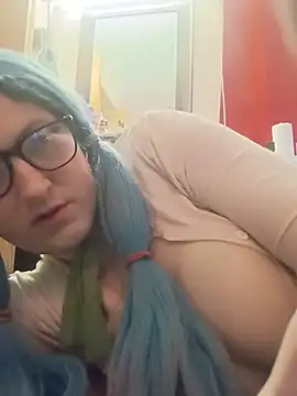Онлайн чат XXX sissytrapdolly24