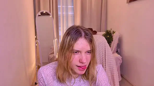 MilanaRayy 现场XXX聊天