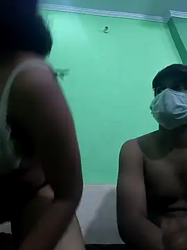 Sweet_Couple_22's Live XXX Chat
