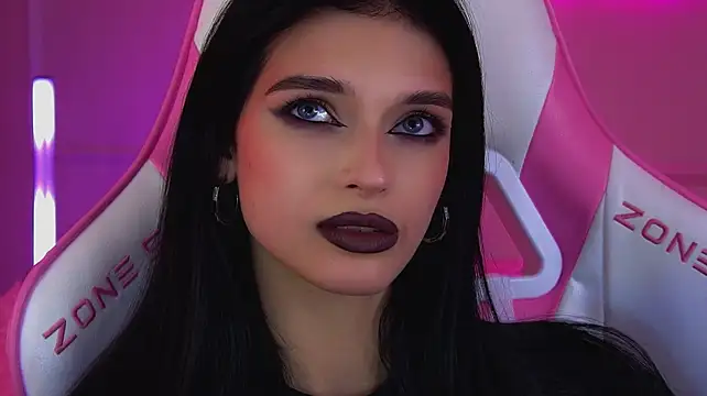 دردشة BeverlyMost الجنسية المباشرة