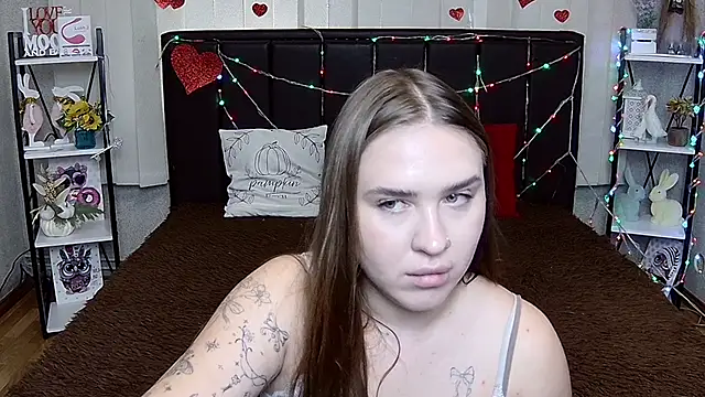 LauraHlot's Live XXX Chat
