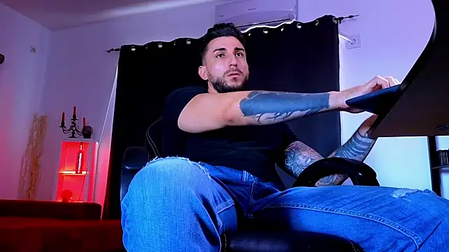 Chat XXX en directo de MightyAaron66