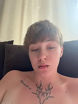 IceMur's Live XXX Chat