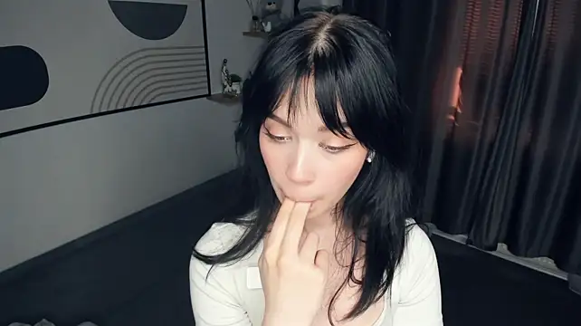 GwynBelous - wanna see how looks my panty straps?