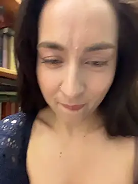 Holly_Play - slide finger in + taste pussy juice KFC
