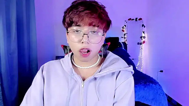 AnggelONfiree's Live XXX Chat