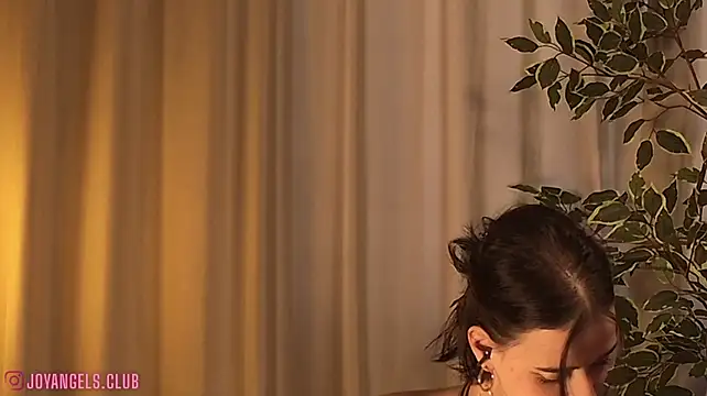 SophieCharm Adlı Modelin Canlı XXX Sohbeti