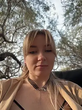 Chat XXX en directo de Crazy-Rosa