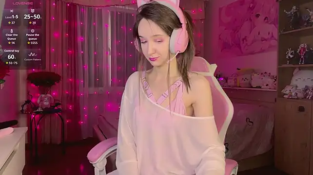 PeachKari_ লাইভ XXX চ্যাট