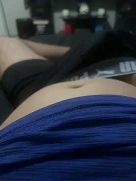 Suder1con Show in webcam