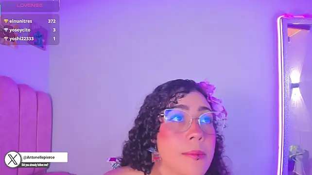 antonelllepiercee লাইভ XXX চ্যাট