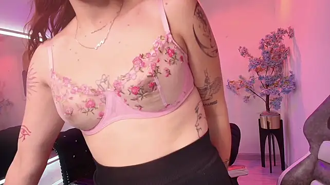 Lilith_brook - twerking + 3 spanks 🍑🤪