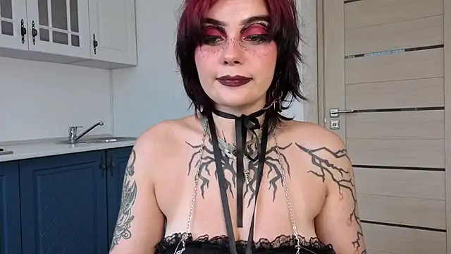 IntrigueYourDay Live XXX-chat