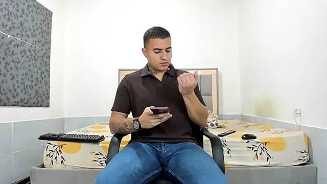 simookeler Live XXX-Chat