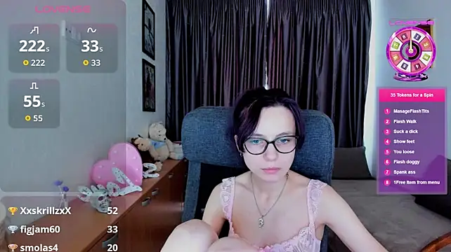Chat +18 de MiniLysii ao vivo
