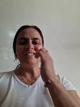 IsabelleCraft লাইভ XXX চ্যাট