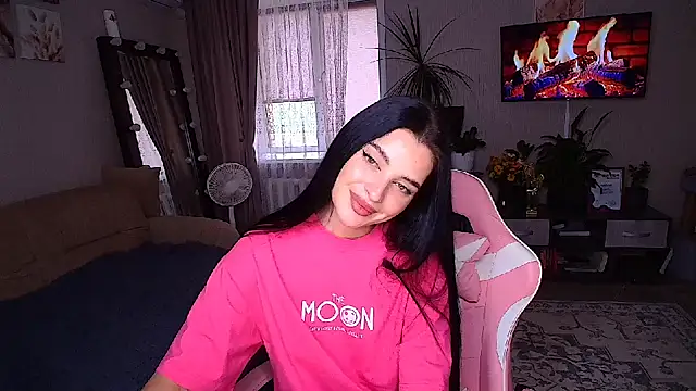 SoftMoon Adlı Modelin Canlı XXX Sohbeti