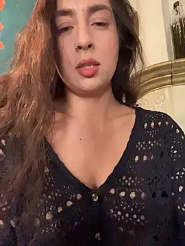 Holly_Play - punch clit in public