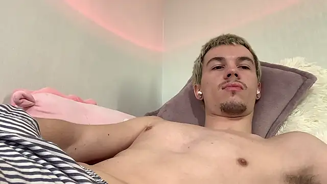 Jeremy1Scott 现场XXX聊天