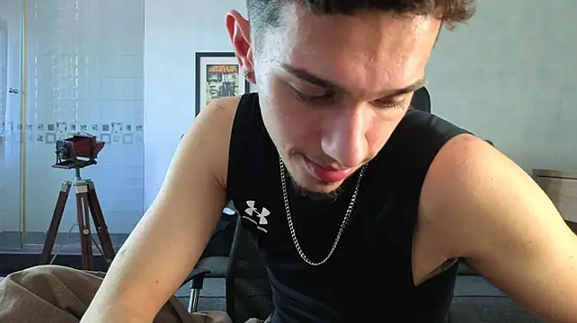Chat +18 de KaydenDrew ao vivo