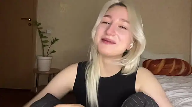 Chat XXX en directo de LishaNuding