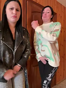 XXX chat uživo modela CherryBombs-