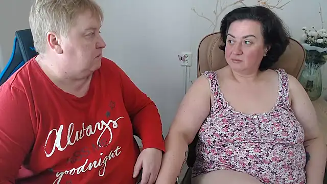 Lindy-Jeanie Live XXX-chat