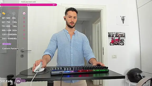 ZackFraser's Live XXX Chat
