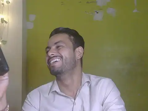 Stubborndesiboy 라이브 XXX 채팅