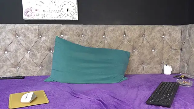 Chat XXX Live HugJulian