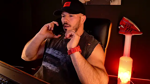 XXX chat uživo modela AngeloEric