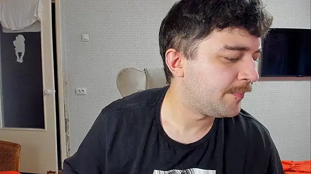 XXX chat uživo modela SiberianCub