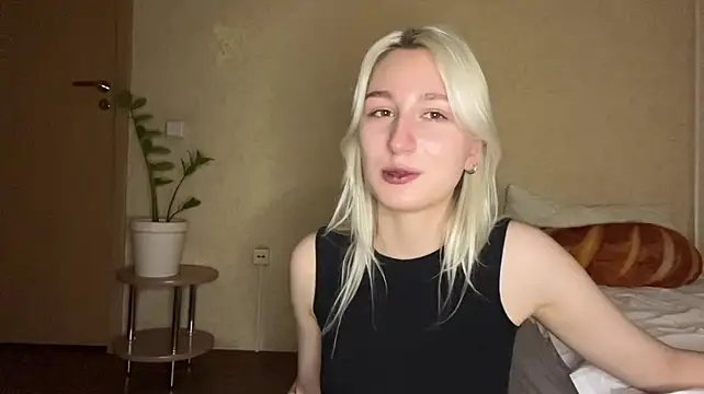XXX chat uživo modela LishaNuding