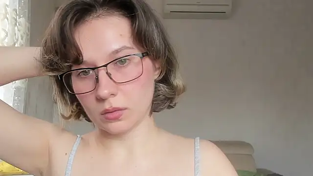 Lilith_lutherlow - Get on camera