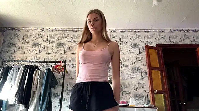HoneysPiee live XXX chat
