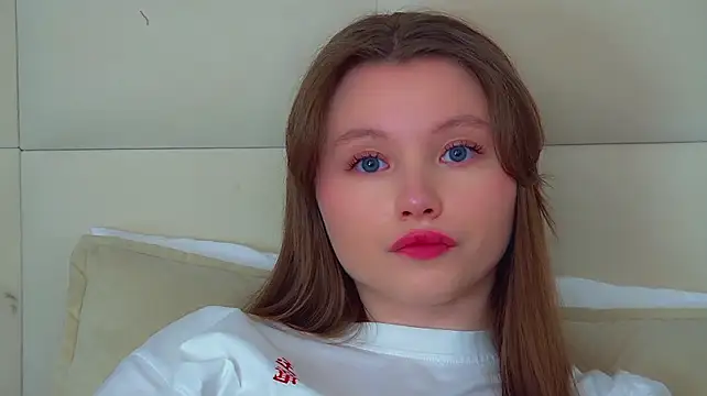 KeiraAsti লাইভ XXX চ্যাট