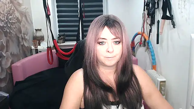 Czat XXX na żywo – MISSgoddessMARIA