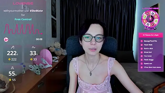MiniLysii Adlı Modelin Canlı XXX Sohbeti