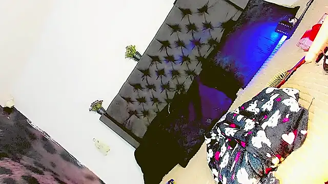 VIENNABR_S7 লাইভ XXX চ্যাট