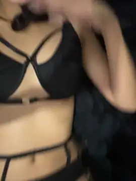 Ruxxxo18 লাইভ XXX চ্যাট