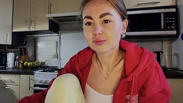 Marta_Kelly: απευθείας συνομιλία ΧΧΧ