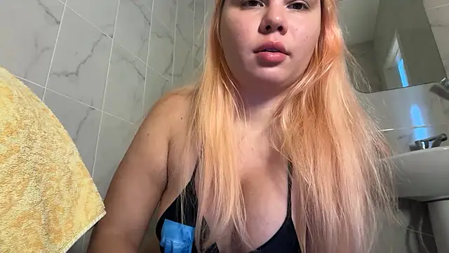 PonyChika's Live XXX Chat