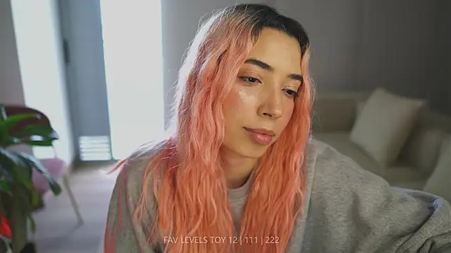 dearnina_ Adlı Modelin Canlı XXX Sohbeti